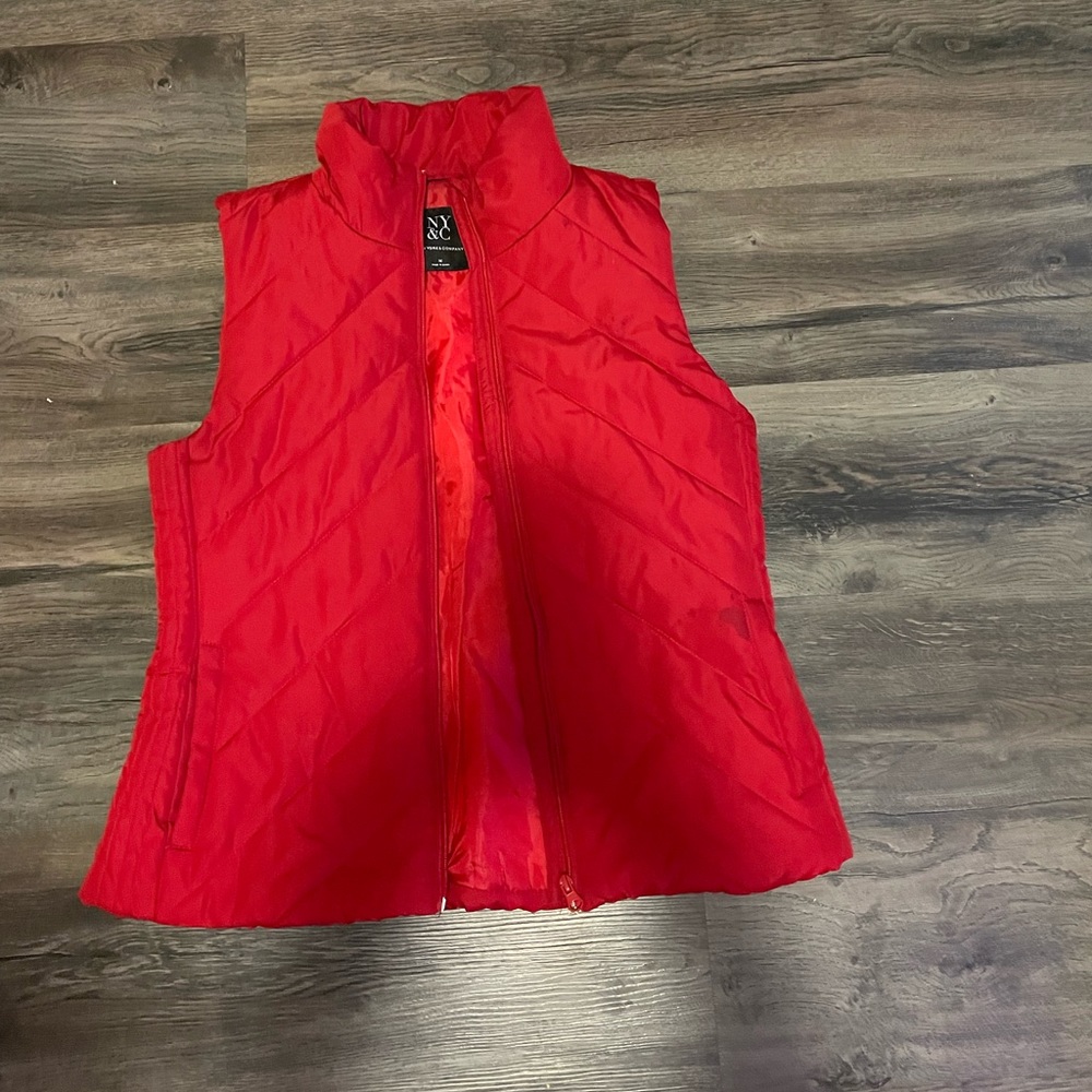 New York & Company red puffer vest